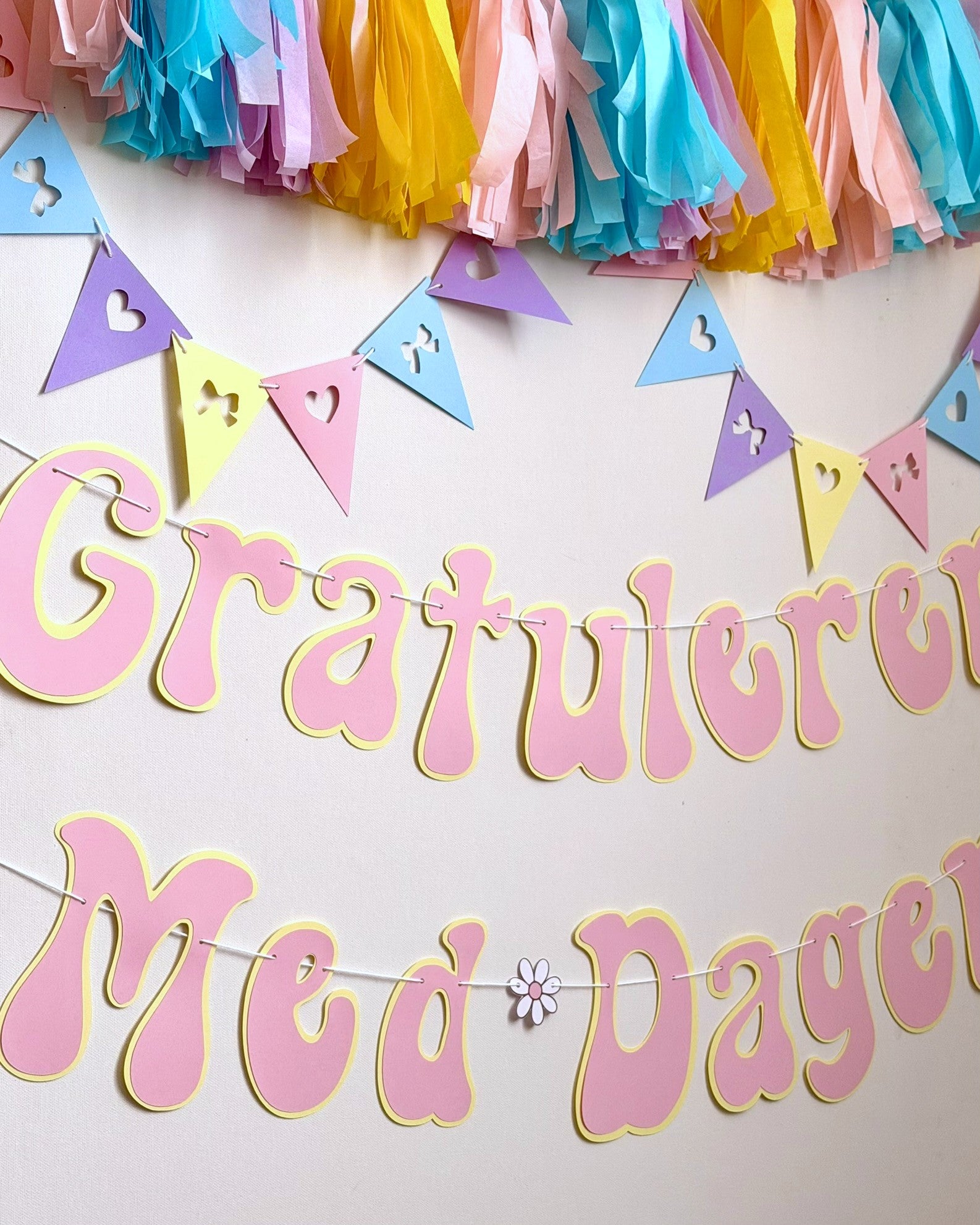 Gratulerer Med Dagen Letter Banner